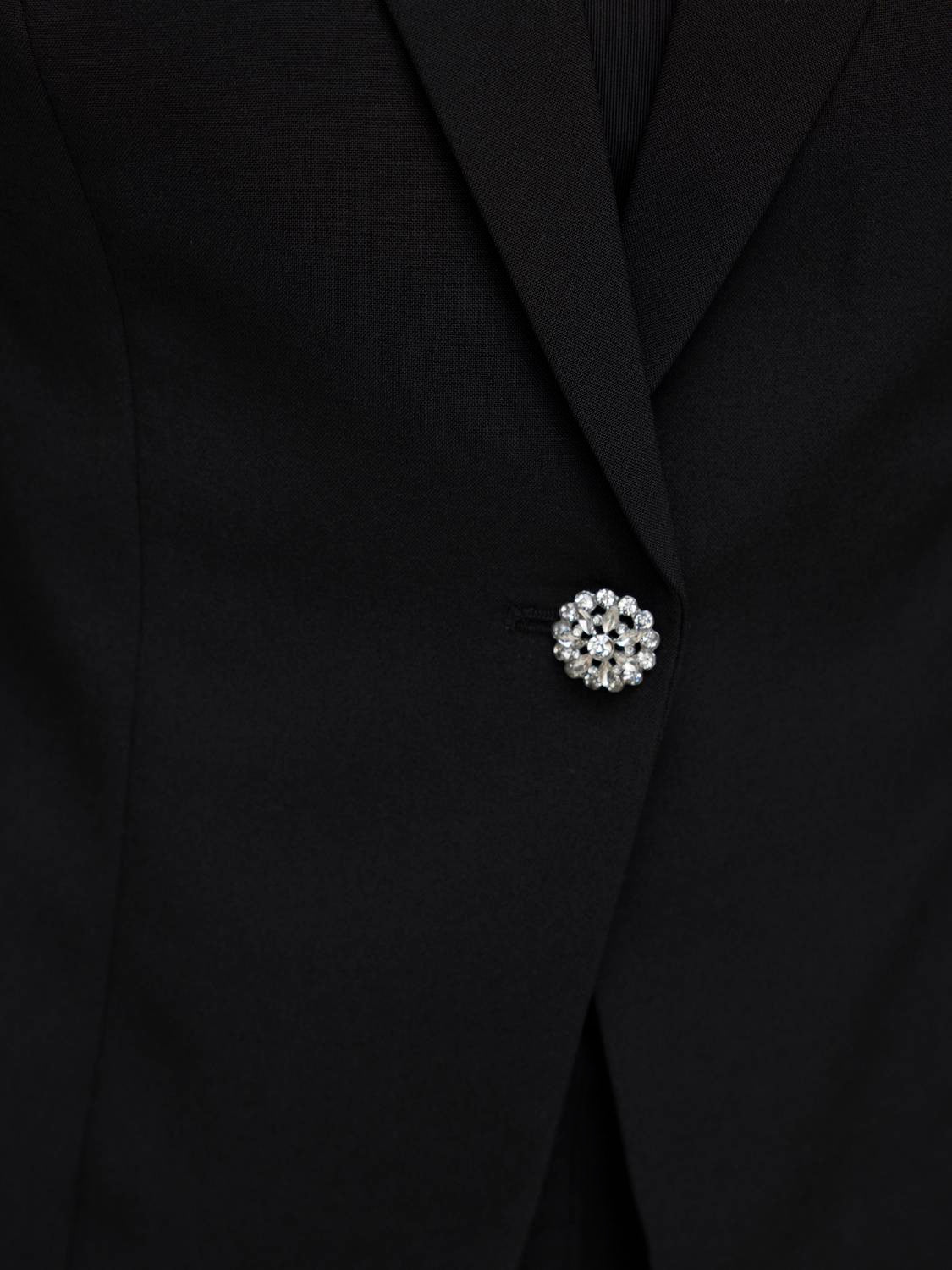 model_shot-detail